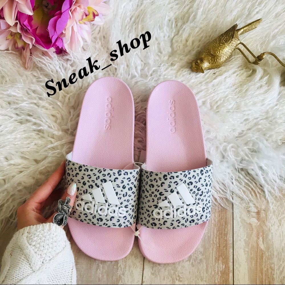 NWT Adidas Adilette Shower Slides - Picture 1 of 6